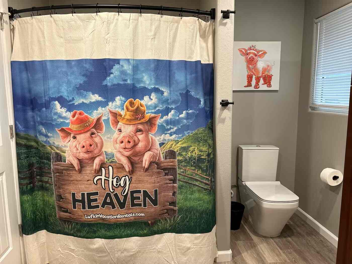hog themed bathroom decor
